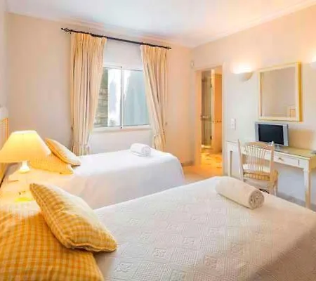 Apartment Sleeps 6 Air Con Wifi